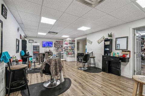 Propiedad comercial en venta en Brandon, Florida, 121.14 m2 № 2106304 - foto 30