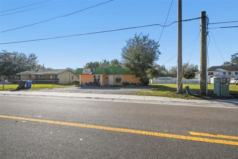 Propiedad comercial en venta en Brandon, Florida, 121.14 m2 № 2106304 - foto 5