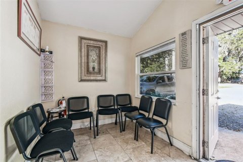 Propiedad comercial en venta en Brandon, Florida, 121.14 m2 № 2106304 - foto 22