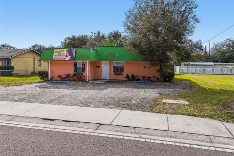 Propiedad comercial en venta en Brandon, Florida, 121.14 m2 № 2106304 - foto 17