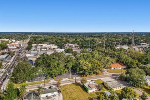 Propiedad comercial en venta en Brandon, Florida, 121.14 m2 № 2106304 - foto 10