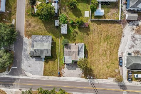 Propiedad comercial en venta en Brandon, Florida, 121.14 m2 № 2106304 - foto 6