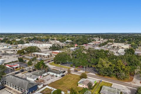 Propiedad comercial en venta en Brandon, Florida, 121.14 m2 № 2106304 - foto 9