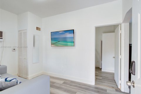 Immobilier commercial à vendre à Miami, Floride: 145.21 m2 № 2082738 - photo 17