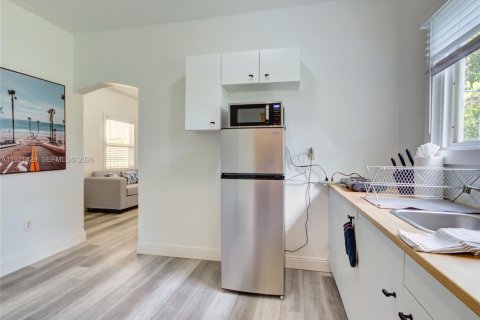 Immobilier commercial à vendre à Miami, Floride: 145.21 m2 № 2082738 - photo 11