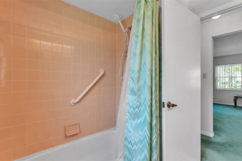 House in Lakeland, Florida 2 bedrooms, 109.53 sq.m. № 2212197 - photo 6