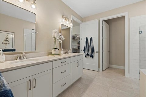Villa ou maison à vendre à Sarasota, Floride: 3 chambres, 231.51 m2 № 2421600 - photo 21