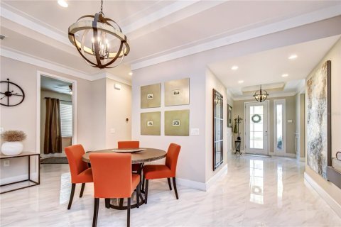 House in Tampa, Florida 4 bedrooms, 184.97 sq.m. № 2203332 - photo 8