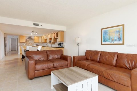 Condominio en venta en Indian Shores, Florida, 3 dormitorios, 132.39 m2 № 1835600 - foto 11