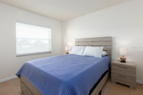 Condominio en venta en Indian Shores, Florida, 3 dormitorios, 132.39 m2 № 1835600 - foto 22