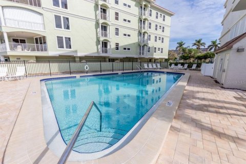Condominio en venta en Indian Shores, Florida, 3 dormitorios, 132.39 m2 № 1835600 - foto 25