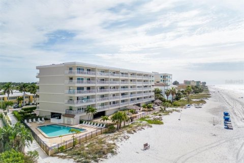 Condominio en venta en Indian Shores, Florida, 3 dormitorios, 132.39 m2 № 1835600 - foto 2