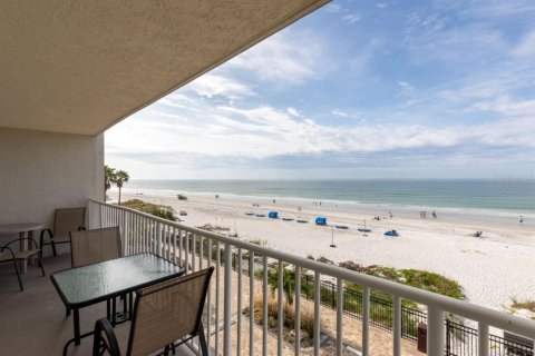 Condominio en venta en Indian Shores, Florida, 3 dormitorios, 132.39 m2 № 1835600 - foto 13