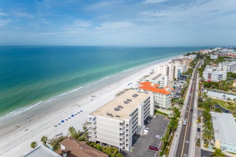 Condominio en venta en Indian Shores, Florida, 3 dormitorios, 132.39 m2 № 1835600 - foto 3