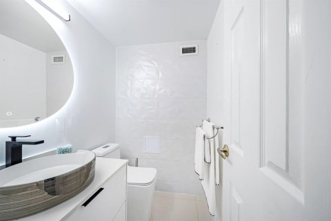 Condominio en venta en Hollywood, Florida, 1 dormitorio, 77.57 m2 № 2171880 - foto 20