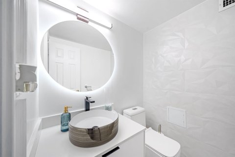 Condominio en venta en Hollywood, Florida, 1 dormitorio, 77.57 m2 № 2171880 - foto 21