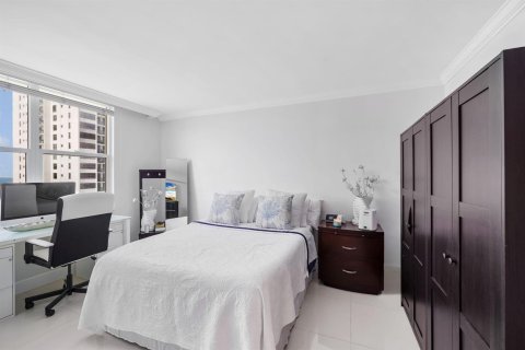 Condominio en venta en Hollywood, Florida, 1 dormitorio, 77.57 m2 № 2171880 - foto 23