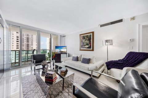 Condominio en venta en Hollywood, Florida, 1 dormitorio, 77.57 m2 № 2171880 - foto 15