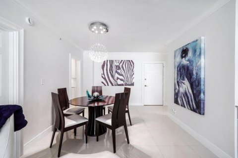 Condominio en venta en Hollywood, Florida, 1 dormitorio, 77.57 m2 № 2171880 - foto 9