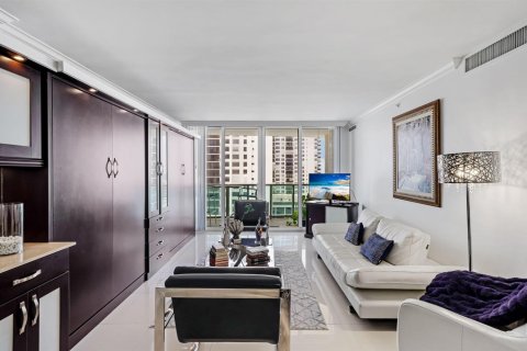 Condominio en venta en Hollywood, Florida, 1 dormitorio, 77.57 m2 № 2171880 - foto 10