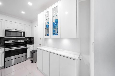 Condominio en venta en Hollywood, Florida, 1 dormitorio, 77.57 m2 № 2171880 - foto 6