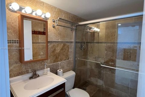 Снять в аренду кондоминиум в Майами, Флорида 2 спальни, 91.51м2, № 1927112 - фото 11