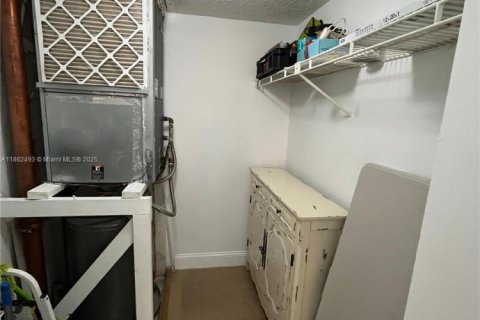 Снять в аренду кондоминиум в Майами, Флорида 2 спальни, 91.51м2, № 1927112 - фото 14