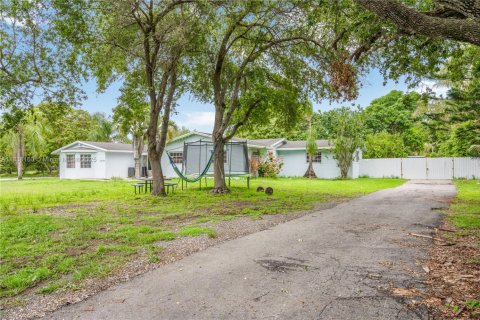 Casa en venta en Homestead, Florida, 3 dormitorios, 223.62 m2 № 1935472 - foto 21