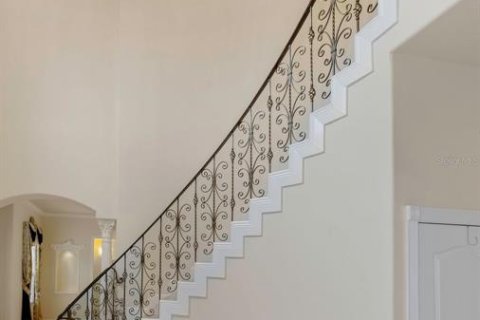 Villa ou maison à vendre à Wesley Chapel, Floride: 4 chambres, 507.34 m2 № 2419205 - photo 12