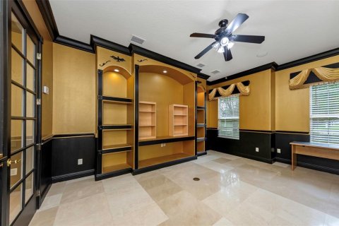 Villa ou maison à vendre à Wesley Chapel, Floride: 4 chambres, 507.34 m2 № 2419205 - photo 22