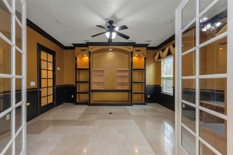 Villa ou maison à vendre à Wesley Chapel, Floride: 4 chambres, 507.34 m2 № 2419205 - photo 20