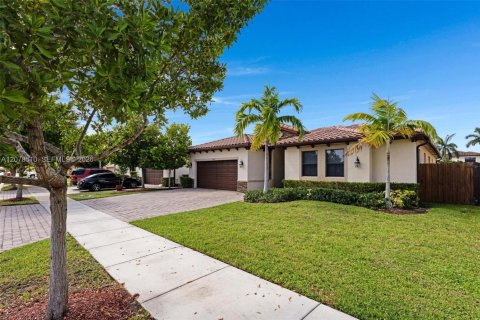 Villa ou maison à Homestead, Floride 4 chambres, 206.99 m2 № 2323817