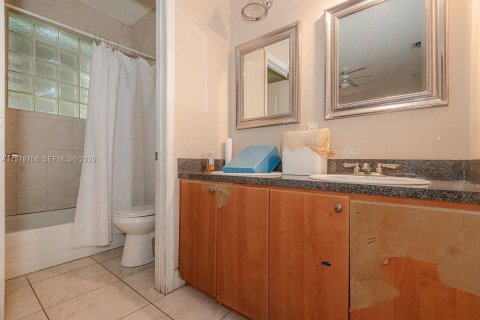 Купить виллу или дом в Майами, Флорида 3 спальни, № 2049893 - фото 14