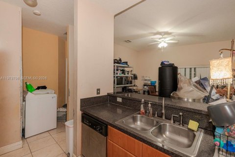 Купить виллу или дом в Майами, Флорида 3 спальни, № 2049893 - фото 10