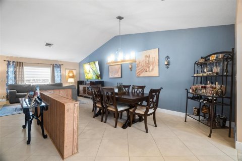 Villa ou maison à vendre à Sunrise, Floride: 3 chambres, 187.11 m2 № 1774521 - photo 14