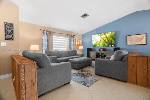 Villa ou maison à vendre à Sunrise, Floride: 3 chambres, 187.11 m2 № 1774521 - photo 12