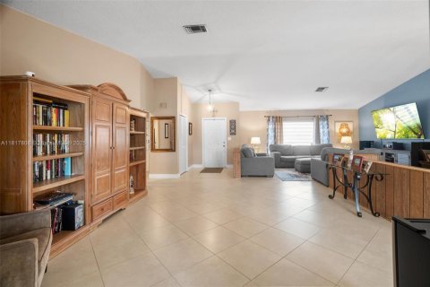 Villa ou maison à vendre à Sunrise, Floride: 3 chambres, 187.11 m2 № 1774521 - photo 11