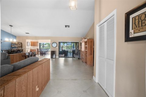 Villa ou maison à vendre à Sunrise, Floride: 3 chambres, 187.11 m2 № 1774521 - photo 5