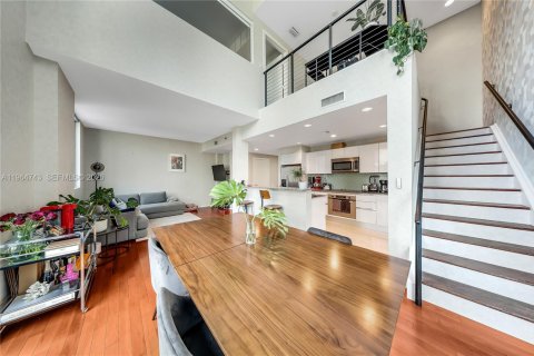 Condo in Miami, Florida, 1 bedroom  № 2081138