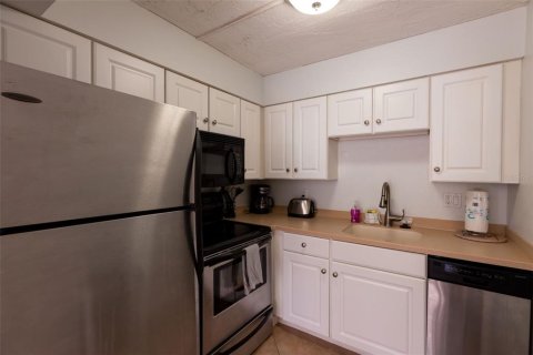 Propiedad comercial en venta en Holmes Beach, Florida, 10 dormitorios, 459.31 m2 № 1020852 - foto 19