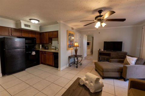 Propiedad comercial en venta en Holmes Beach, Florida, 10 dormitorios, 459.31 m2 № 1020852 - foto 9