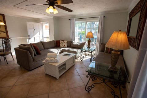 Propiedad comercial en venta en Holmes Beach, Florida, 10 dormitorios, 459.31 m2 № 1020852 - foto 26