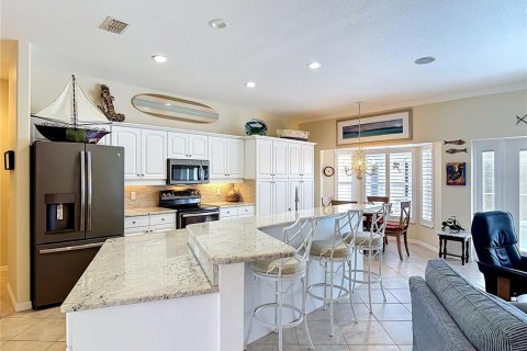 Villa ou maison à vendre à New Smyrna Beach, Floride: 3 chambres, 196.4 m2 № 2102058 - photo 2