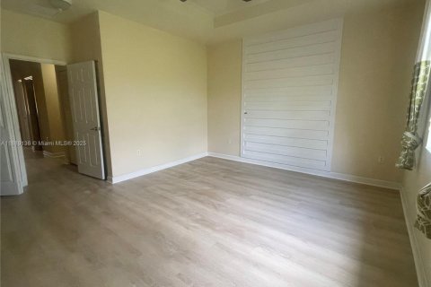 House in Cutler Bay, Florida 3 bedrooms, 182.83 sq.m. № 1941131 - photo 14