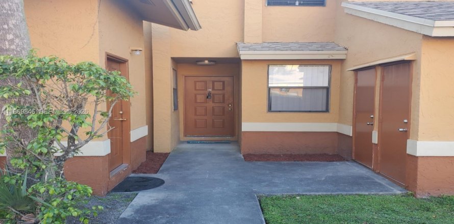 Condo à Lauderhill, Floride, 2 chambres  № 2033657