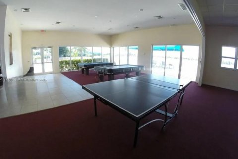 Купить кондоминиум в Майами, Флорида 1 спальня, 81.1м2, № 1959018 - фото 28