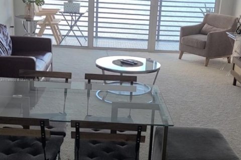 Купить кондоминиум в Майами, Флорида 1 спальня, 81.1м2, № 1959018 - фото 3