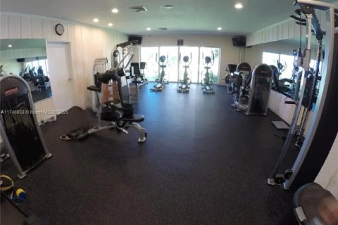 Купить кондоминиум в Майами, Флорида 1 спальня, 81.1м2, № 1959018 - фото 24