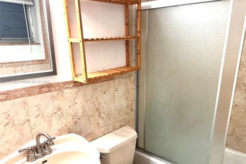 Condominio en venta en Miami Beach, Florida, 39.95 m2 № 1703036 - foto 17