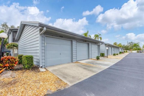Condo in Bradenton, Florida, 1 bedroom  № 1732419 - photo 6